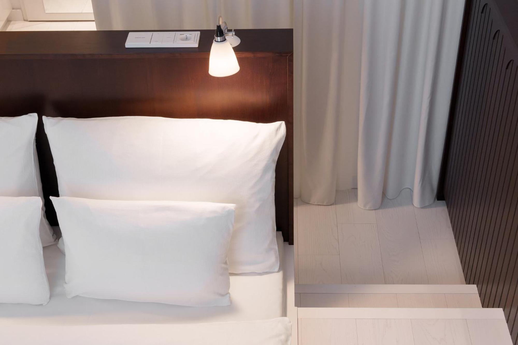 Ruby Lilly Hotel